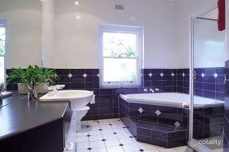 Property photo of 36 Britten Street Glen Iris VIC 3146