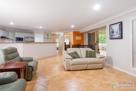 Property photo of 9 Yarraman Place Forest Lake QLD 4078