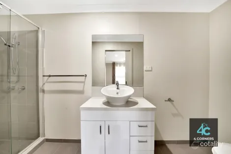 Property photo of 3/11 Bernhardt Avenue Hoppers Crossing VIC 3029