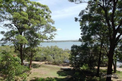 Property photo of 19 Coast Road Macleay Island QLD 4184