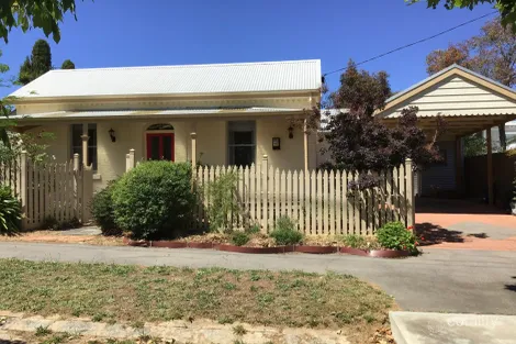 24 Hunter St, Castlemaine, VIC 3450