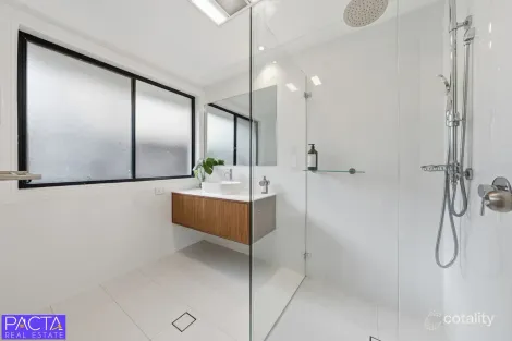 Property photo of 232 Meurants Lane Glenwood NSW 2768