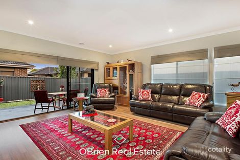 Property photo of 6 Edgeware Close Pakenham VIC 3810
