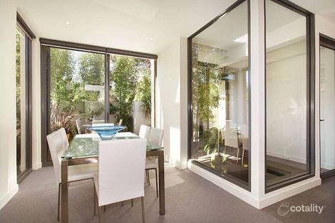Property photo of 1/52 Bruce Street Toorak VIC 3142
