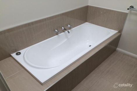 Property photo of 12 Warana Court Benalla VIC 3672