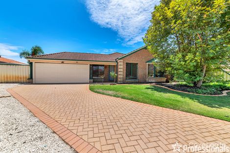 Property photo of 11 Summer Hill Place Warnbro WA 6169