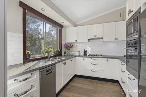 Property photo of 52 Fifth Avenue Katoomba NSW 2780