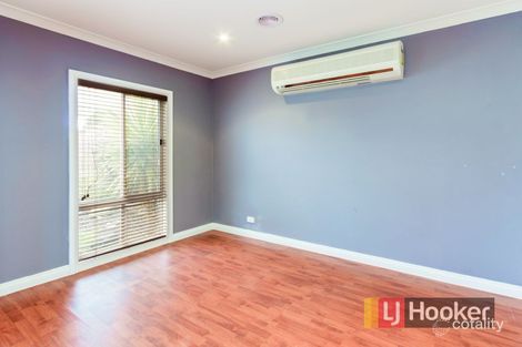 Property photo of 8 Walton Court Narre Warren VIC 3805