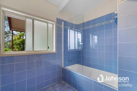 Property photo of 11 Looranah Street Jindalee QLD 4074