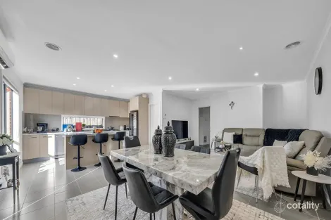 Property photo of 7 Earlsferry Lane Deer Park VIC 3023