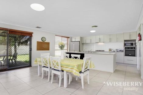 Property photo of 10 Wakool Crescent Woongarrah NSW 2259