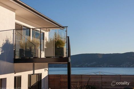 Property photo of 949 Oceana Drive Tranmere TAS 7018