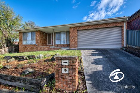 Property photo of 17 Cottswold Avenue Narre Warren VIC 3805