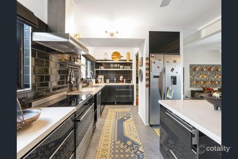 Property photo of 21 Endeavour Road Clifton Beach QLD 4879