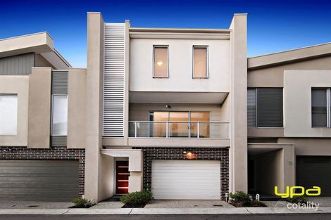 Property photo of 10/69-77 Lancefield Drive Caroline Springs VIC 3023
