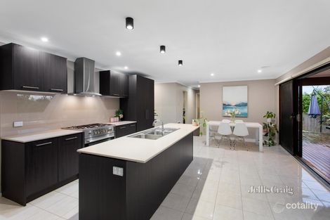 Property photo of 12 St James Park Rise Mooroolbark VIC 3138