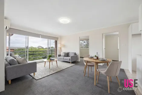 3/102 Henderson Rd, Crestwood, NSW 2620