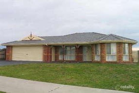62 Robinswood Pde, Narre Warren South, VIC 3805