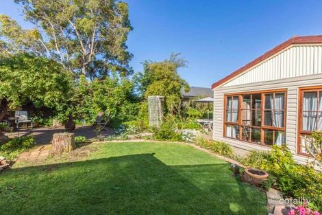 Property photo of 31 Dandaloo Crescent Wanneroo WA 6065