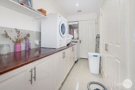 Property photo of 20 Platypus Drive Mount Clear VIC 3350