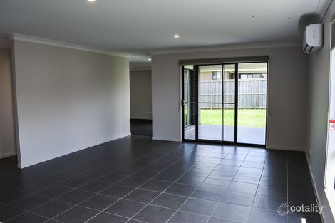 Property photo of 9 Mirug Crescent Fletcher NSW 2287