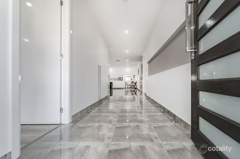 Property photo of 38 Parkfront Crescent Roxburgh Park VIC 3064