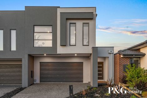 Property photo of 7 Walhallow Drive Clyde North VIC 3978