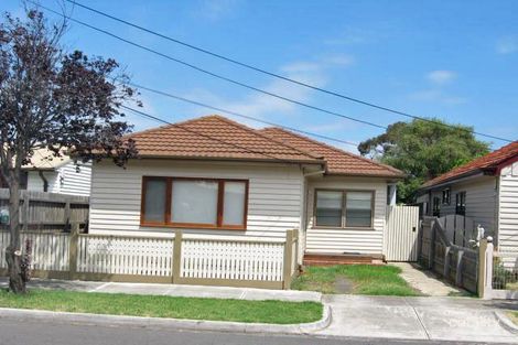 25 Severn St, Newport, VIC 3015
