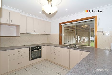 Property photo of 2/30 Nardoo Street Glenfield Park NSW 2650