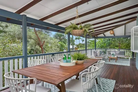 23 Dalziel St, Stratford, QLD 4870