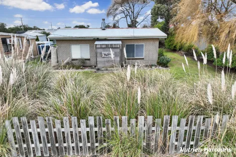 86 MCLOUGHLINS RD, MCLOUGHLINS BEACH, VIC 3874