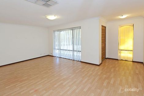 Property photo of 5 Raeside Crescent Cooloongup WA 6168