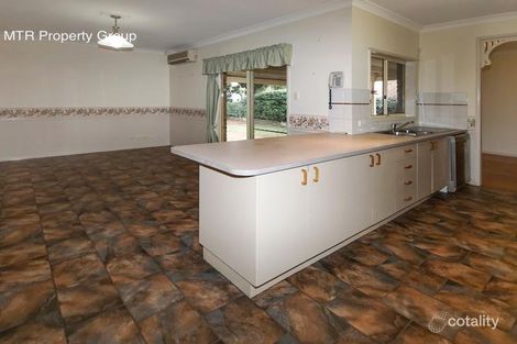 Property photo of 12 Noumea Place Forest Lake QLD 4078