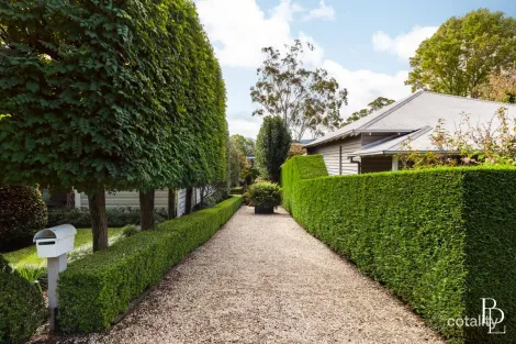 Property photo of 33 Victoria Street Berry NSW 2535