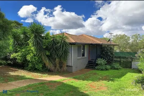 13 Charter Cres, Rockville, QLD 4350