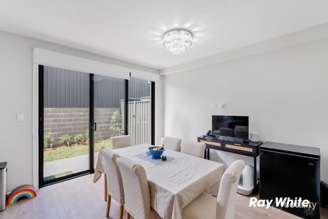 Property photo of 33 Ashwini Glade Box Hill NSW 2765