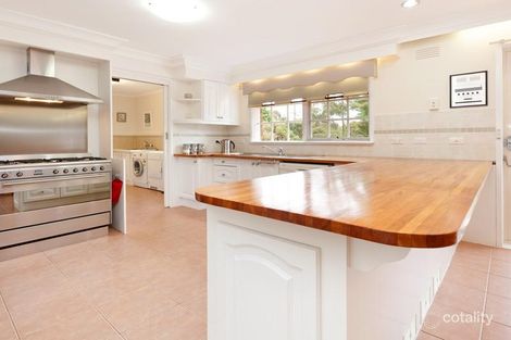 Property photo of 20 Bright Crescent Mount Eliza VIC 3930