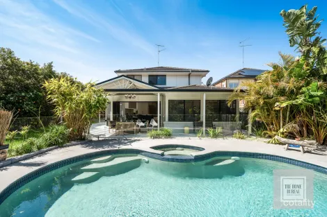 Property photo of 11 Fingleton Close Rouse Hill NSW 2155