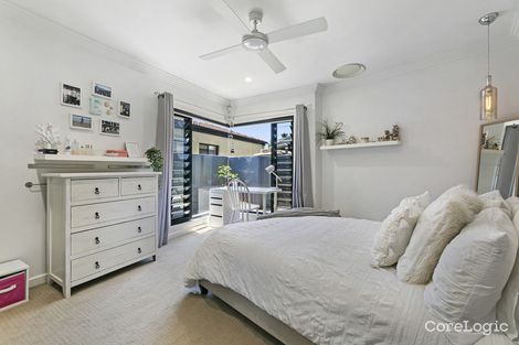 Property photo of 3 Shoreham Chase Arundel QLD 4214