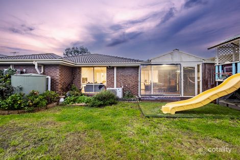 Property photo of 23 Dunferline Crescent Cranbourne VIC 3977