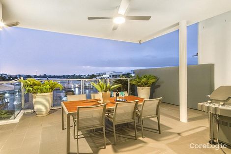 Property photo of 32 Onshore Place Helensvale QLD 4212