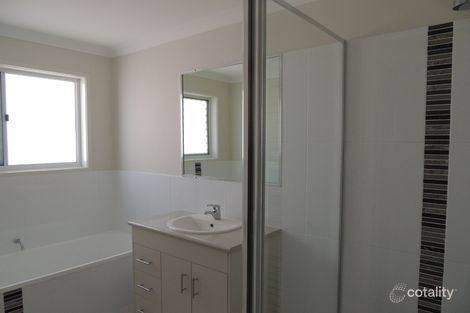 Property photo of 1/8 Stoneybrook Drive Glen Eden QLD 4680