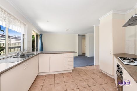 Property photo of 4 Claire Close Pakenham VIC 3810