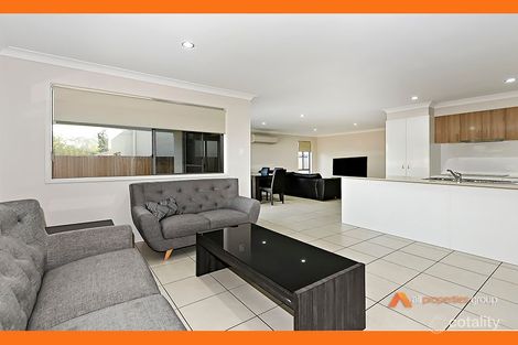 Property photo of 19 Empress Close Heathwood QLD 4110