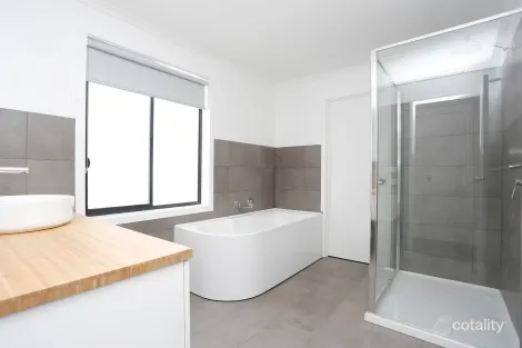 Property photo of 48 Centenary Avenue Kurunjang VIC 3337