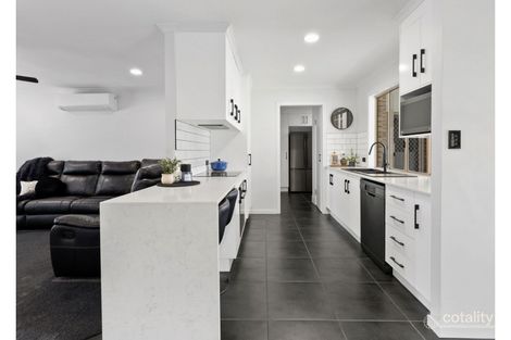 Property photo of 4 Dundee Court Beaconsfield QLD 4740