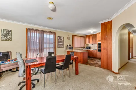 Property photo of 15 Balambool Avenue Mount Gambier SA 5290