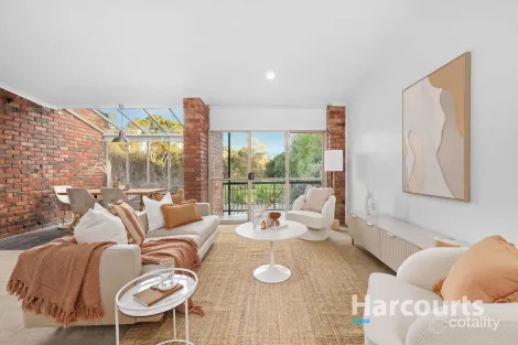 Property photo of 40 Oakpark Drive Chadstone VIC 3148