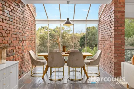 Property photo of 40 Oakpark Drive Chadstone VIC 3148