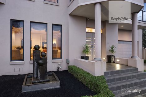 Property photo of 28 Haddon Hall Drive Attwood VIC 3049